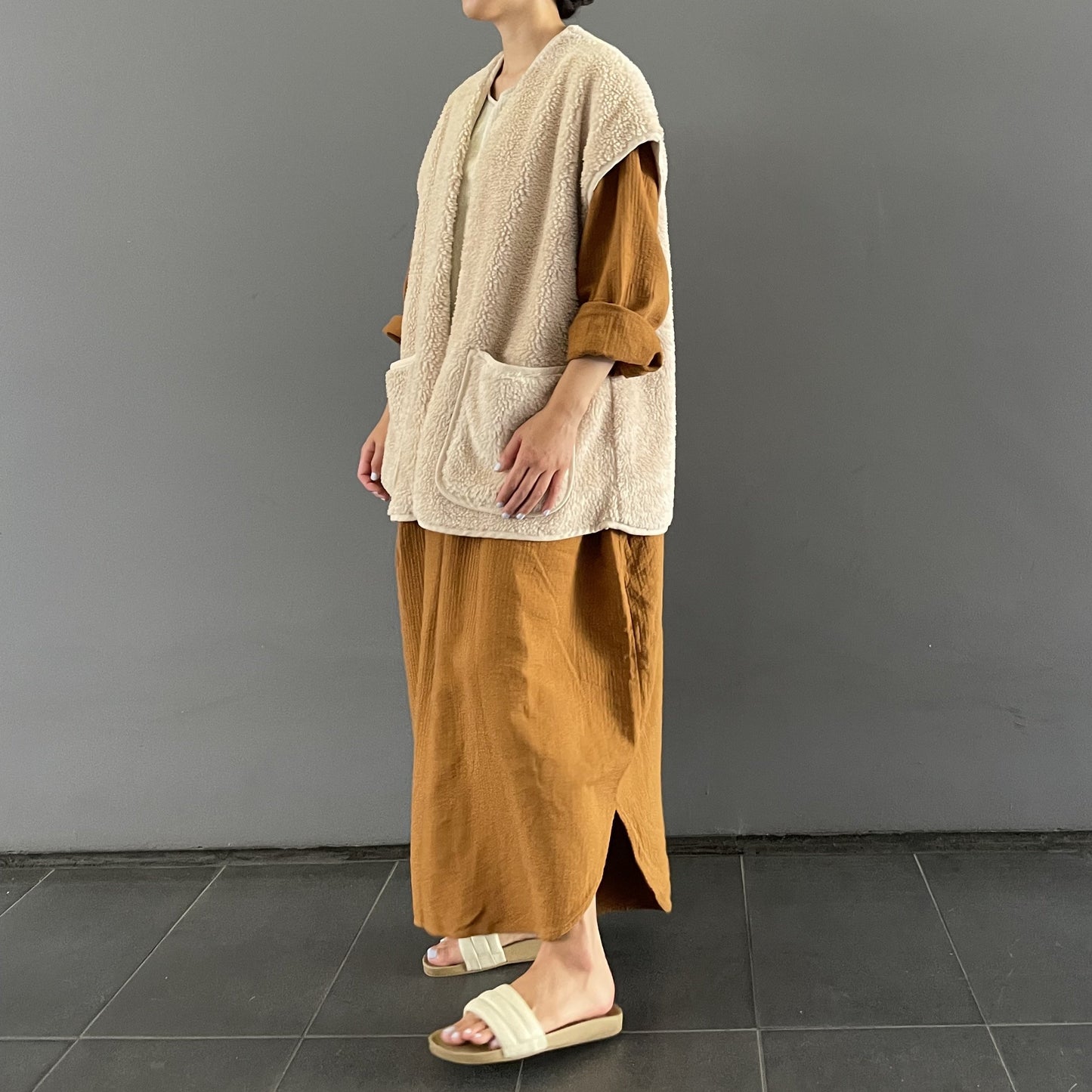 November Vest 2022 Creamy Oat