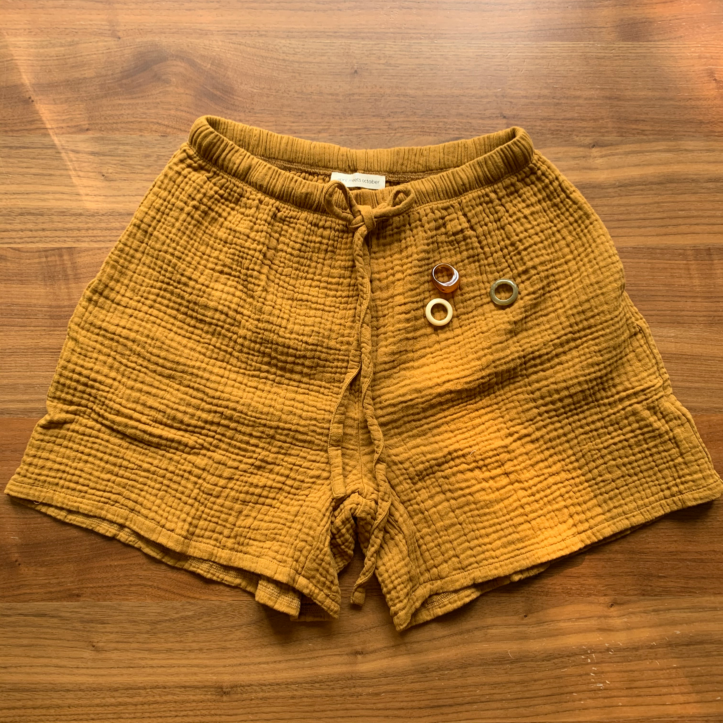 August Shorts Mustard