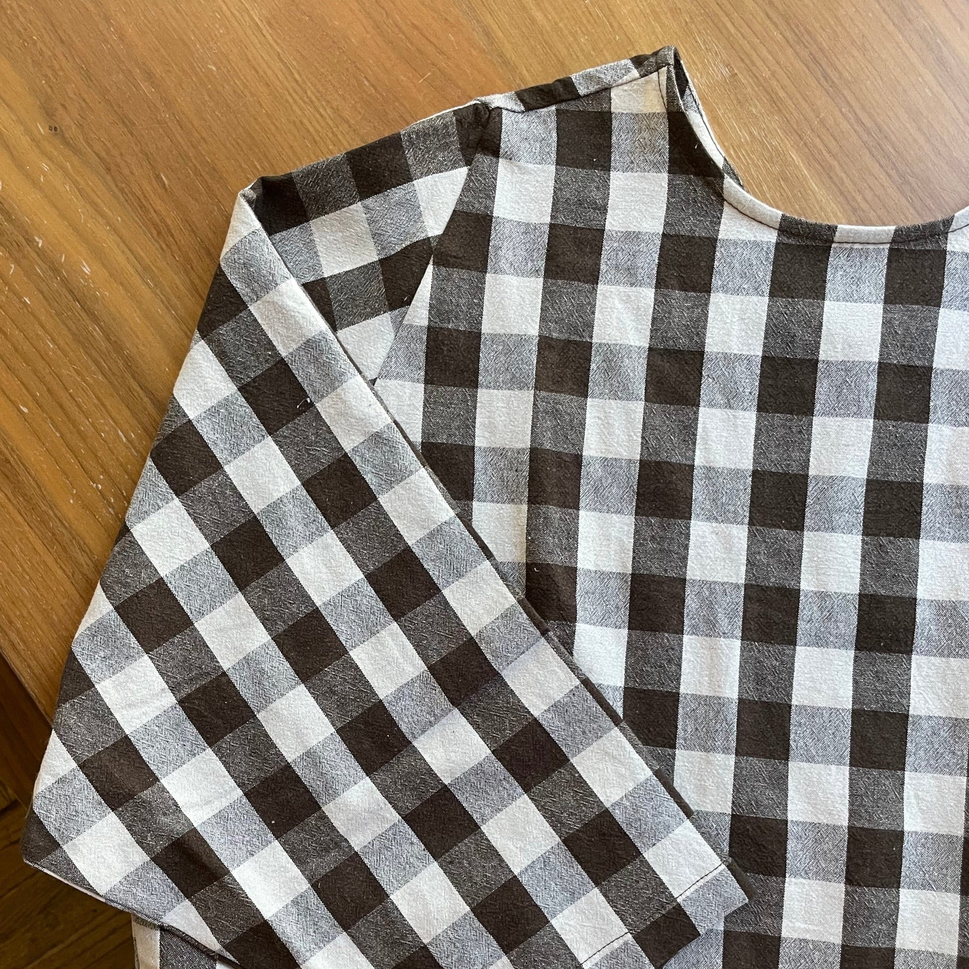 Sister Dress 2022 Brown Big Gingham April meets october Sister Dress 2022 Brown Big Gingham April meets october