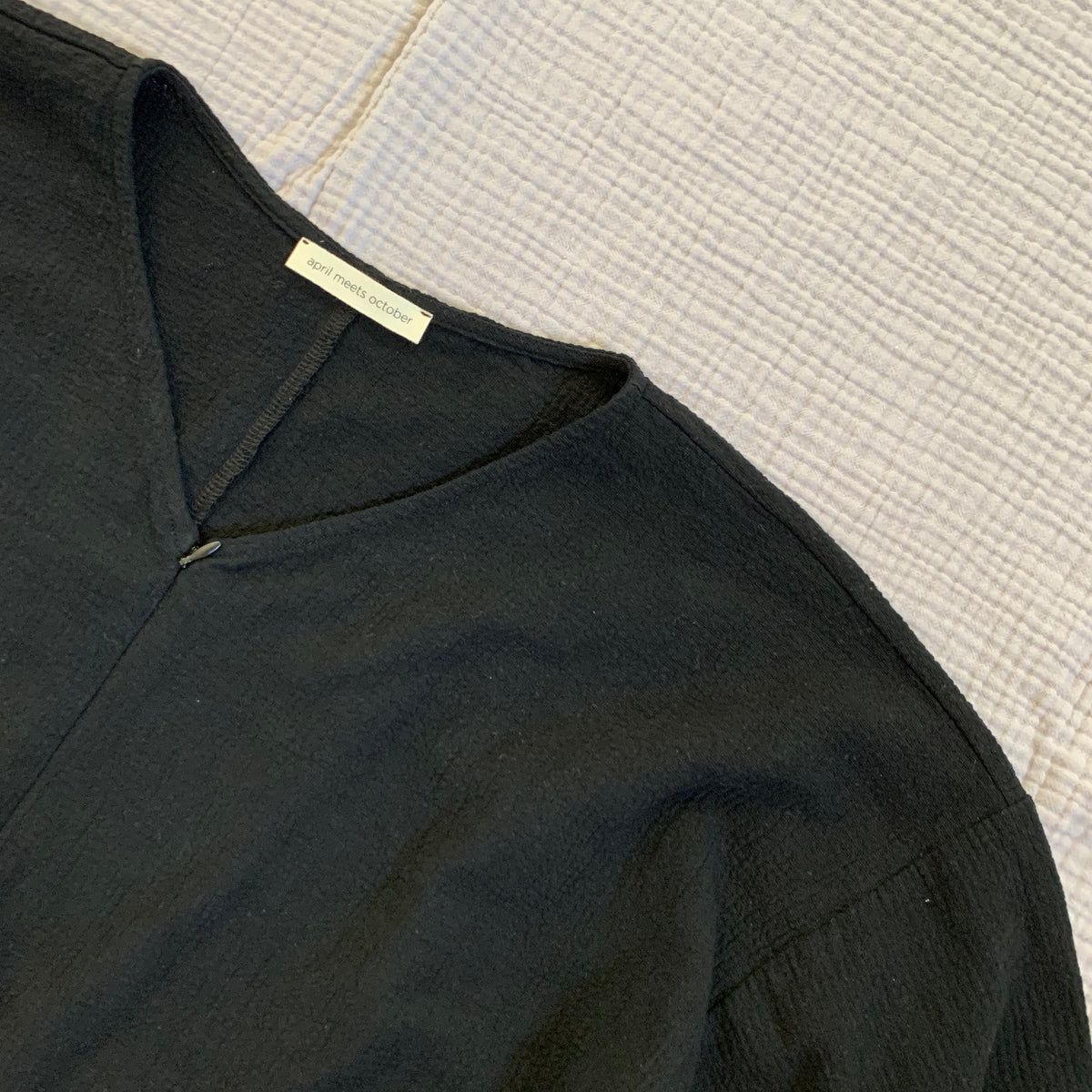 Snuggle Jumpsuit Black – April meets october